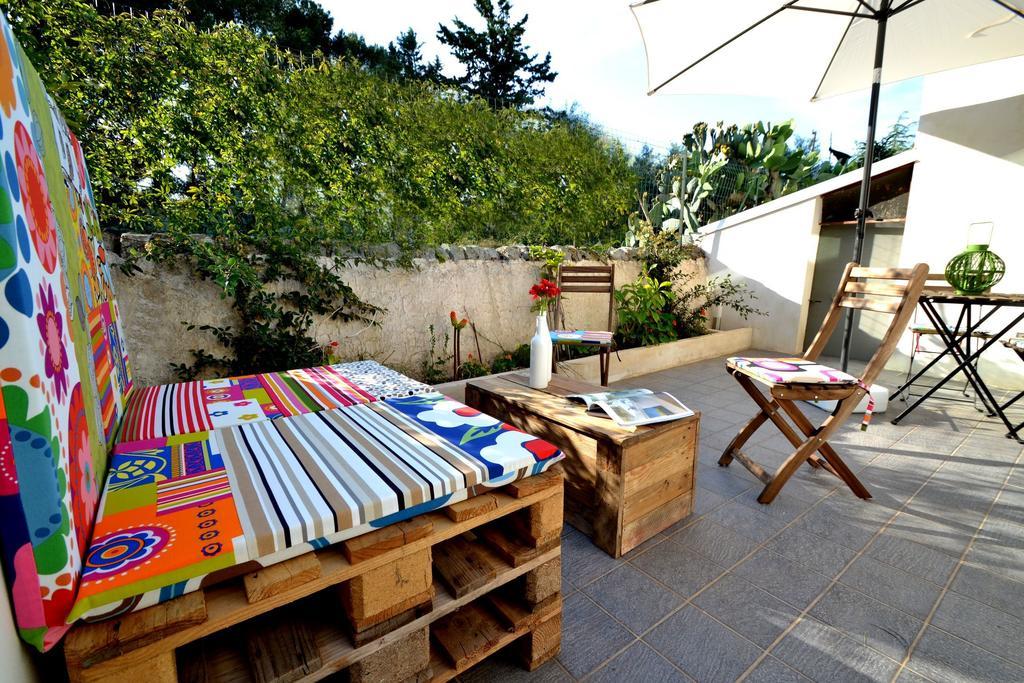 Casa Degli Avi Don Neli, Immersa Nella Natura モーディカ 部屋 写真