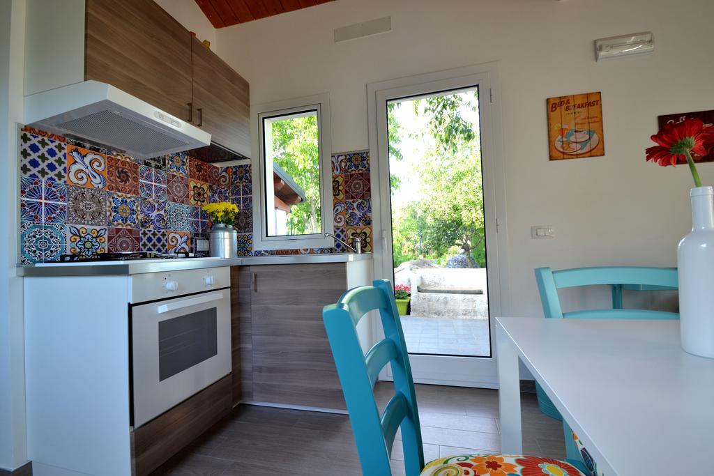 Casa Degli Avi Don Neli, Immersa Nella Natura モーディカ 部屋 写真